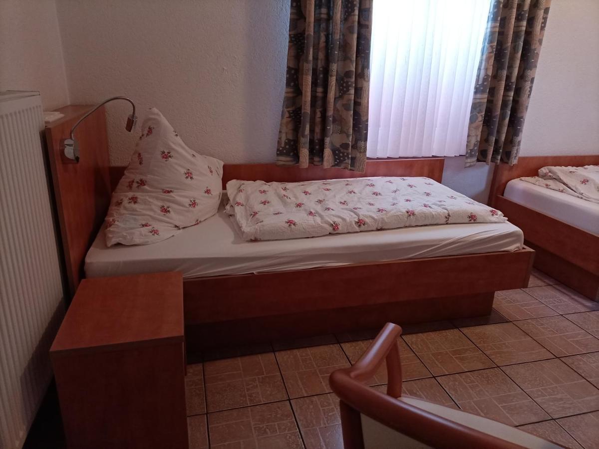Hotel An Der Karlstadt เบรเมอร์ฮาเฟิน ภายนอก รูปภาพ