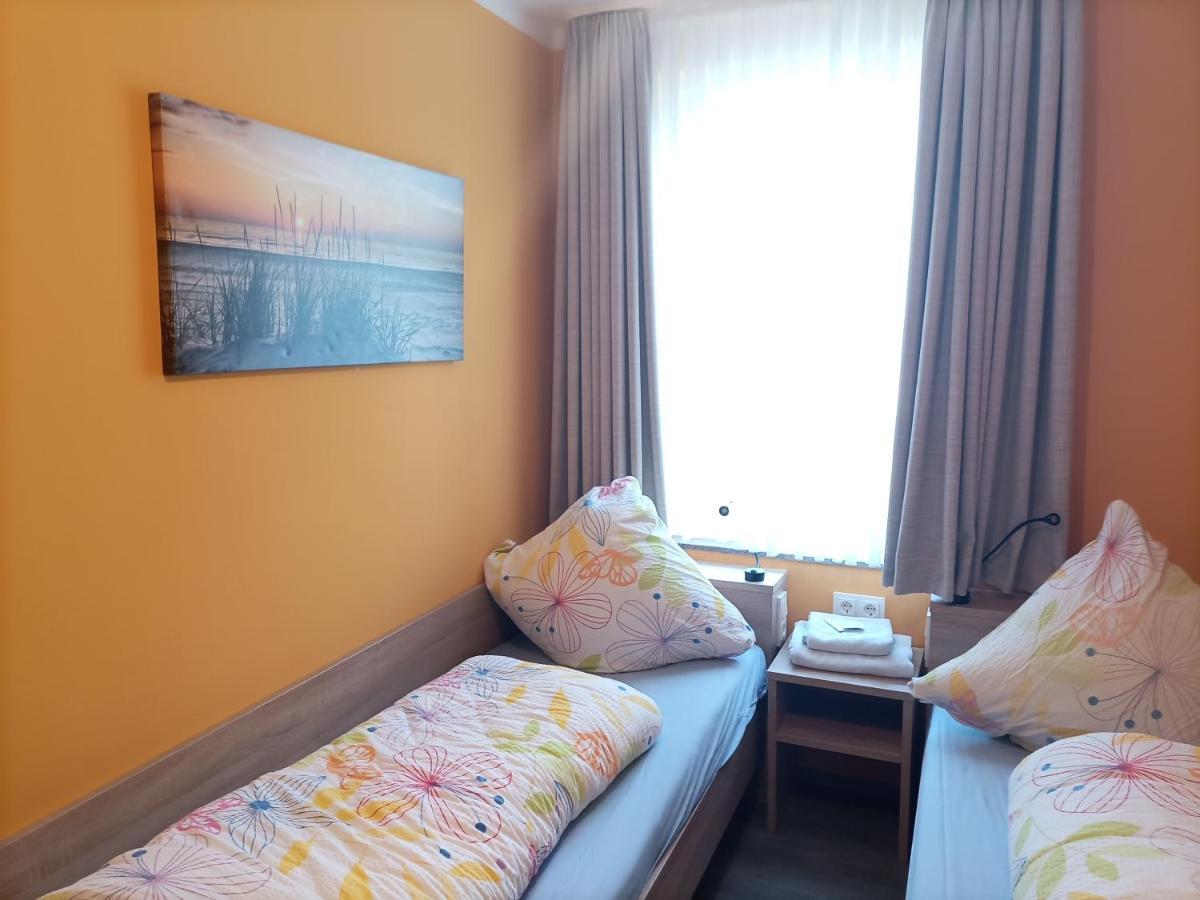 Hotel An Der Karlstadt เบรเมอร์ฮาเฟิน ภายนอก รูปภาพ