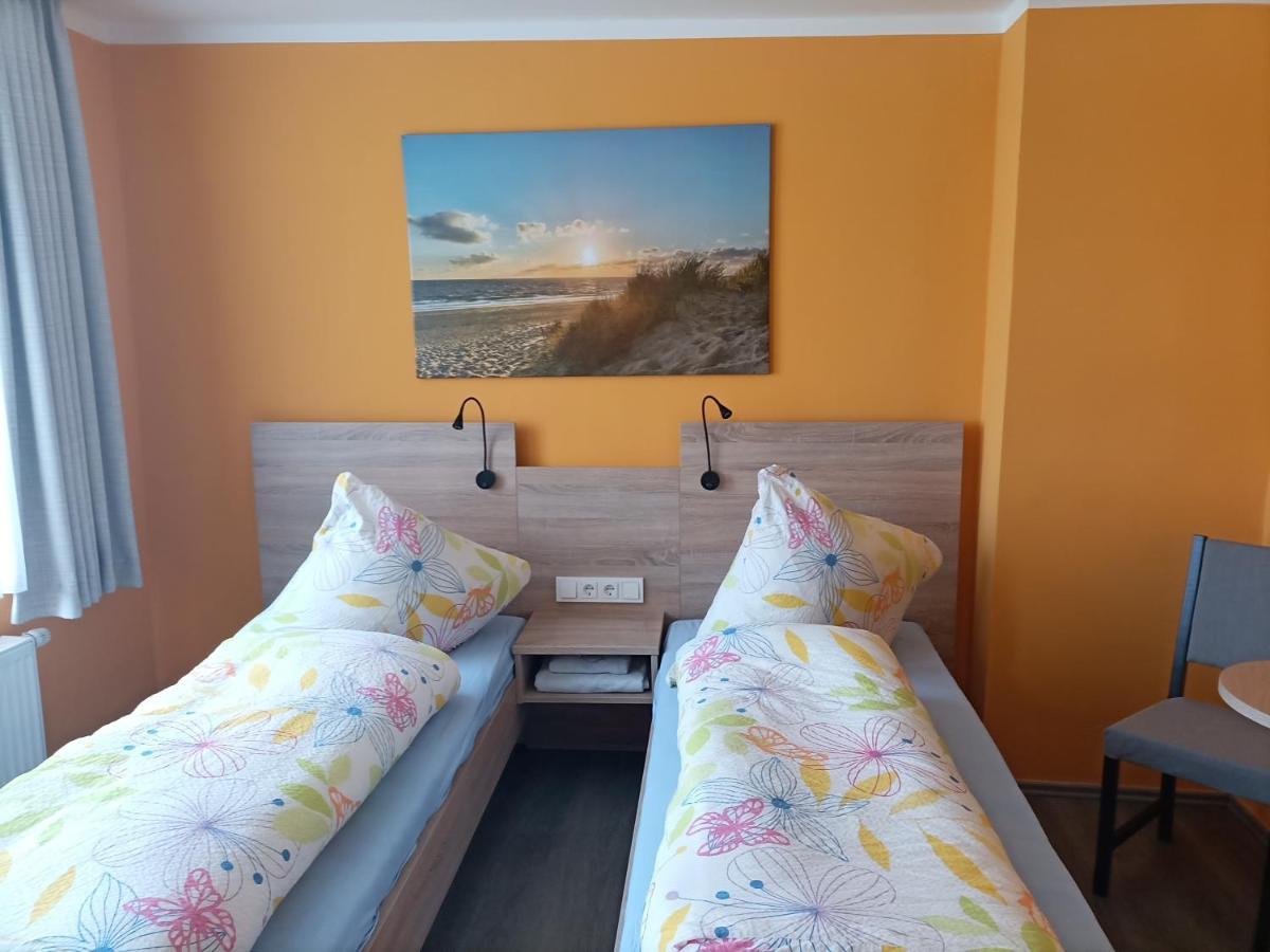 Hotel An Der Karlstadt เบรเมอร์ฮาเฟิน ภายนอก รูปภาพ